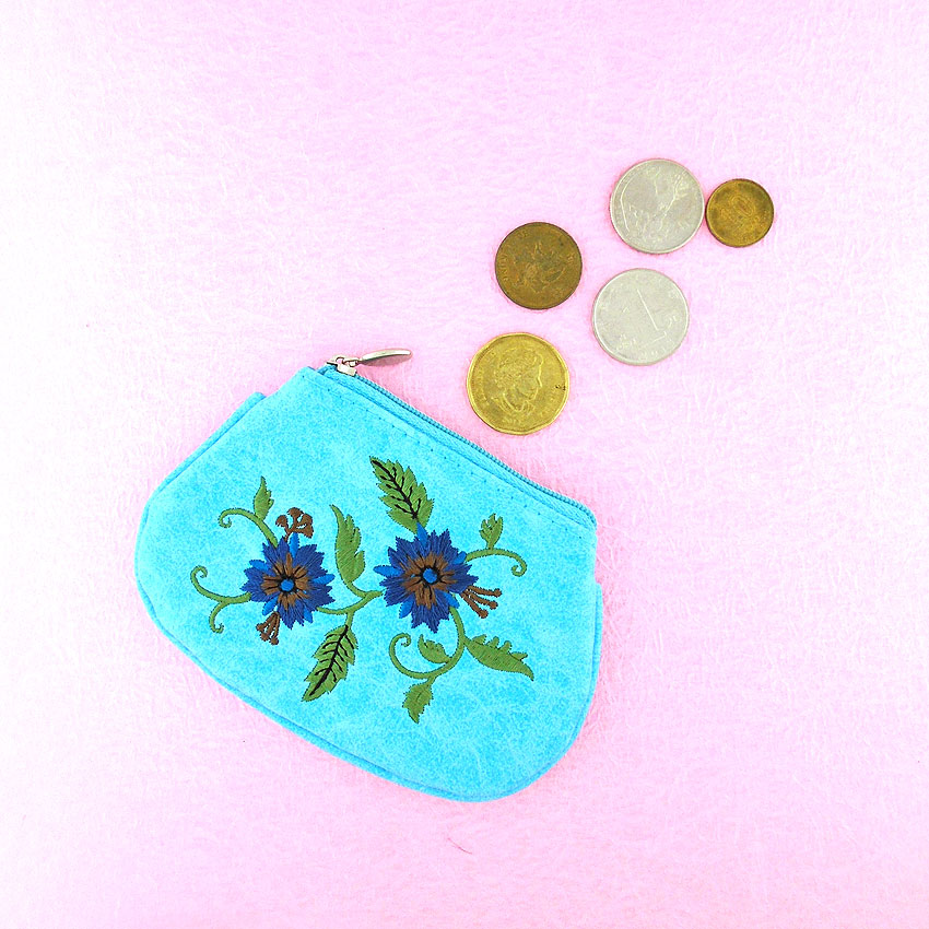LAVISHY design & wholesale vegan embroidered coin purses to gift shops, clothing & fashion accessories boutiques, book stores and speciality retailers in Canada, USA and worldwide.