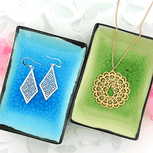 LAVISHY wholesale original & beautiful silver & 12k gold plated filigree earrings & necklaces to gift shops, clothing & fashion accessories boutiques, book stores since 2001