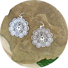 LAVISHY wholesale original, beautiful & affordable bird themed filigree earrings to gift shop, clothing & fashion accessories boutique, book store in Canada, USA & worldwide.