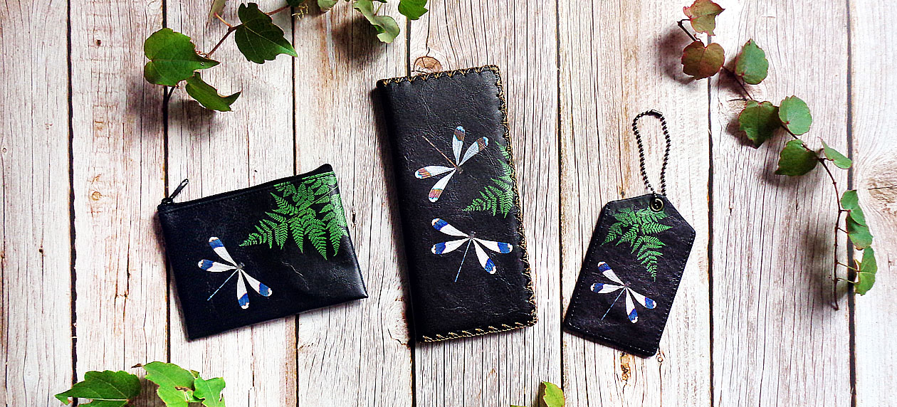 lavishy Spring 2023 boutique style Eco-friendly flower & fern leaf printed vegan wallets & coin purses for wholesale to gift shops, clothing and fashion accessories boutiques, book stores in Canada, USA & worldwide.