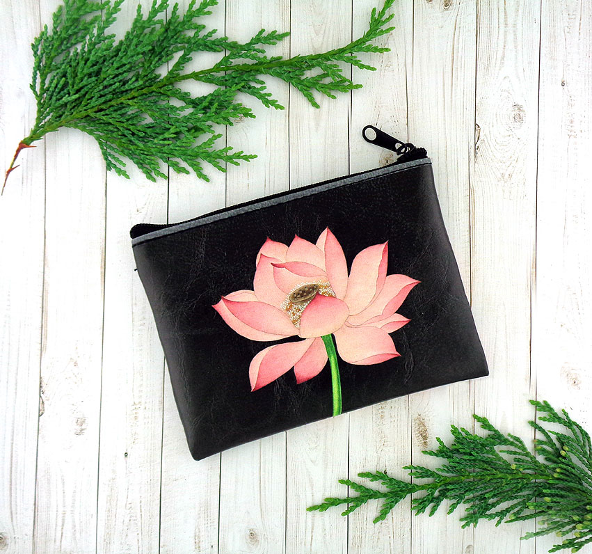 LAVISHY wholesale lotus themed vegan fashion accessories and gifts to gift shops, clothing and fashion accessories boutiques, speciality retailers in Canada, USA and worldwide.
