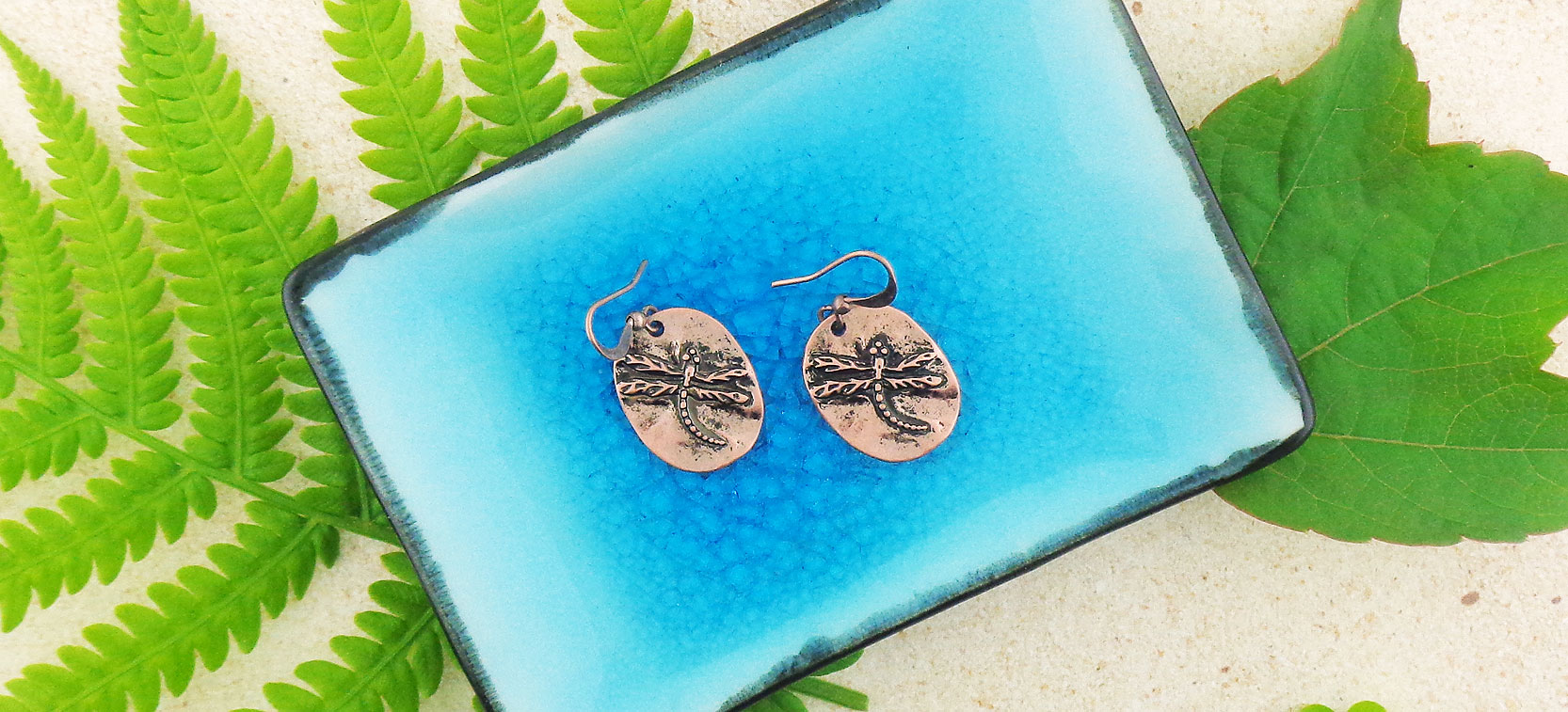 LAVISHY design and wholesale dragonfly themed vegan accessories and gfits to gift shops, boutiques and book shops, souvenir stores in Canada, USA and worldwide.